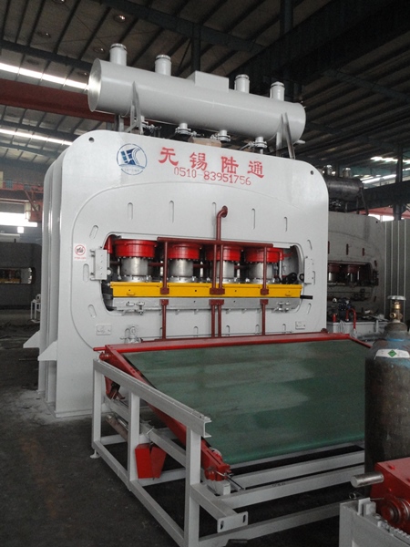 雙貼面熱壓機(1200T-1600T) 4*8尺、4*9尺、5*8尺